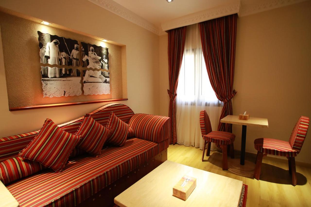 อัล ลิวาน สวีทส์ รอว์ดาต อัล ไคล Aparthotel โดฮา ภายนอก รูปภาพ